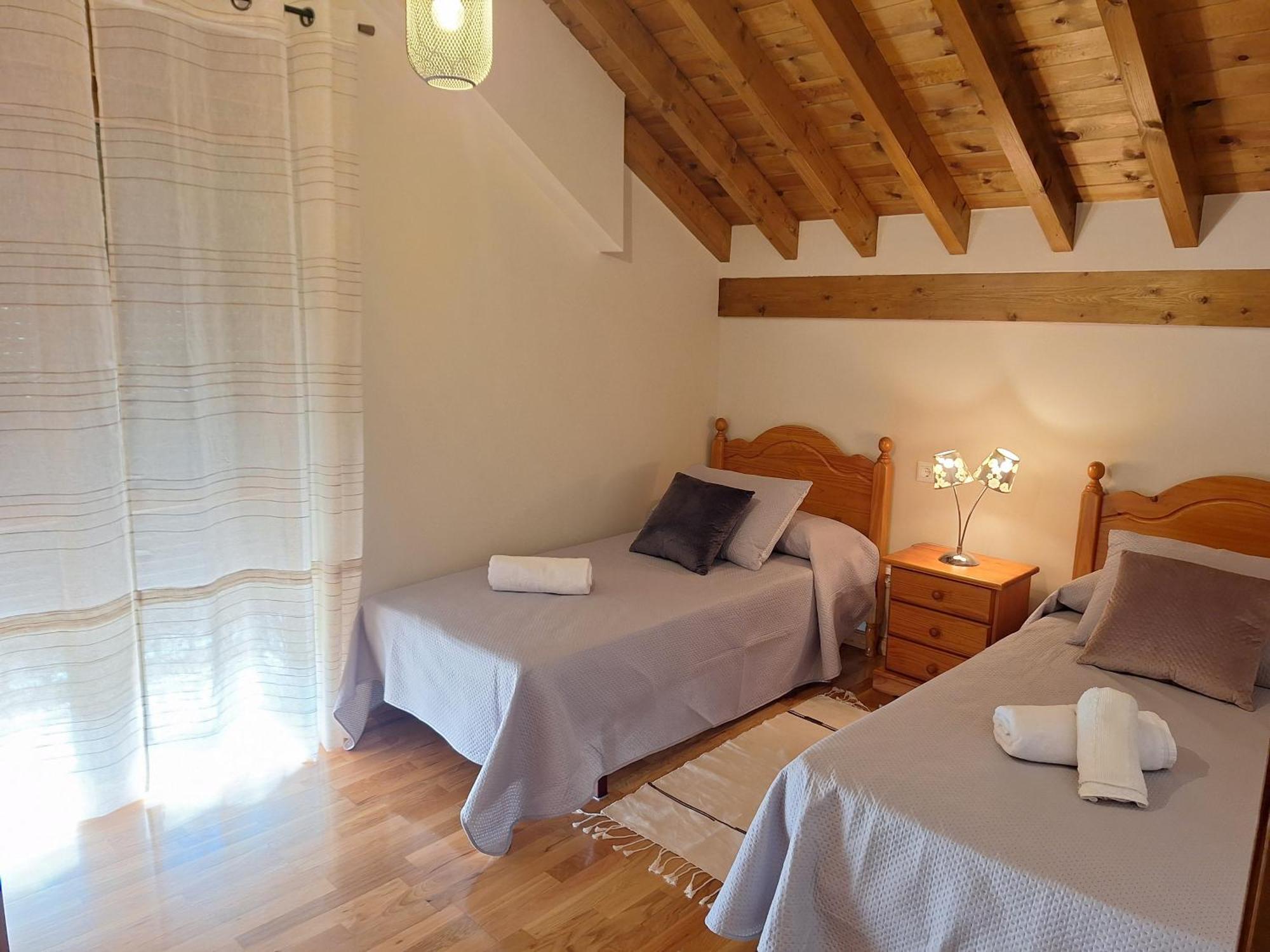 Entre Potes Y Picos Con Wifi Y Garaje Apartment